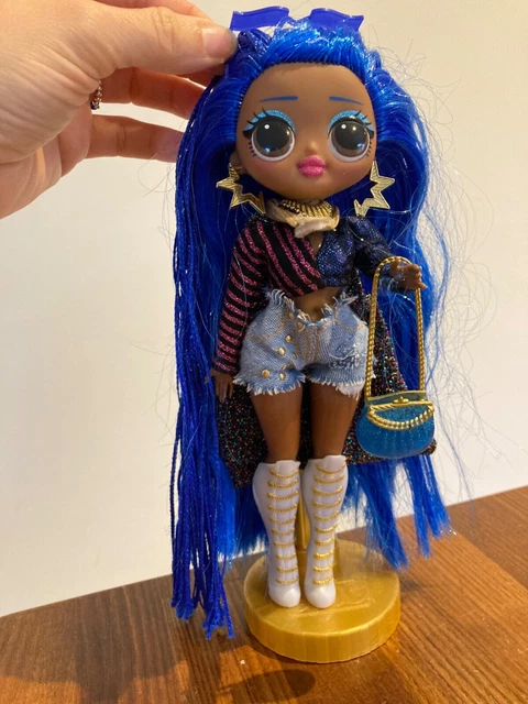 LOL Surprise OMG Miss Indipendent blue hair doll
