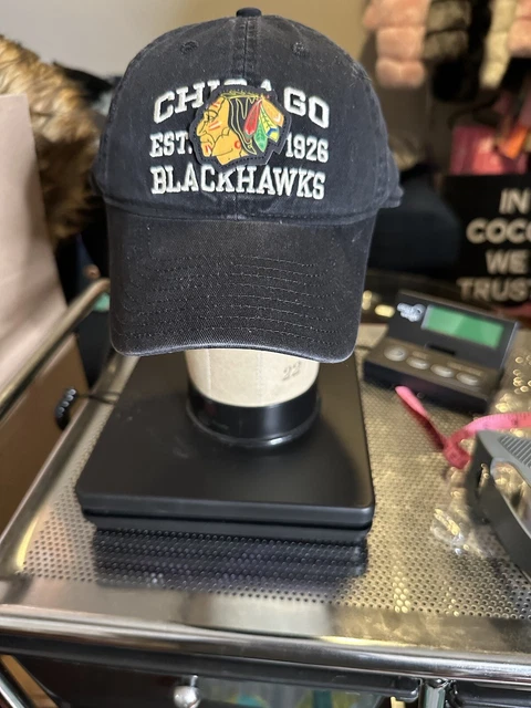 VTG Chicago BlackHawks CCM NHL Snapback Hat Black Red Unisex Hat SHIPS FAST!