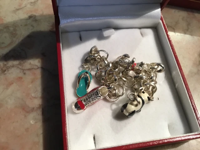 BRACELET A BRELOQUES bijouterie jean delatour chaussure chien