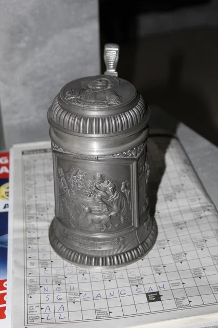 Zinnkrug mit deckel
