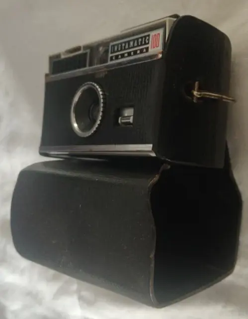 Aus einer Auflösung: tolle alte Instamatic 100 Camera Kamera