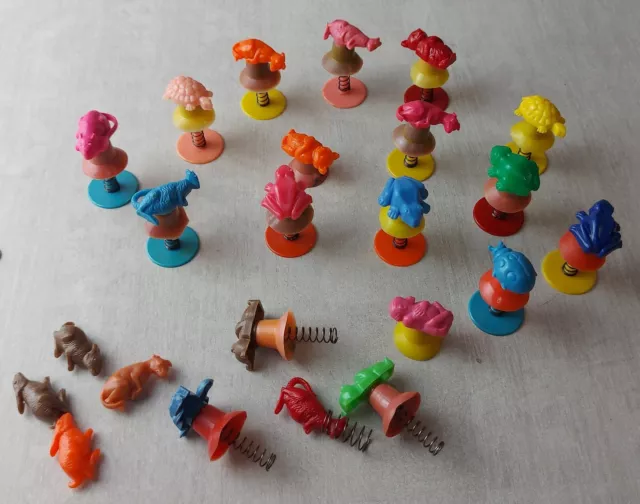 Lot de figurines / jouets à ressort, en plastique, vintage