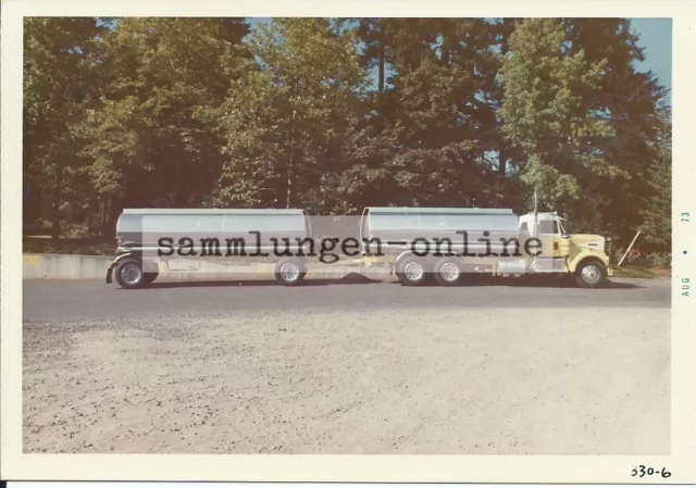 TANK TRUCK Zugmaschine Anhänger Lastkraftwagen Tankwagen LKW Fotografie Foto