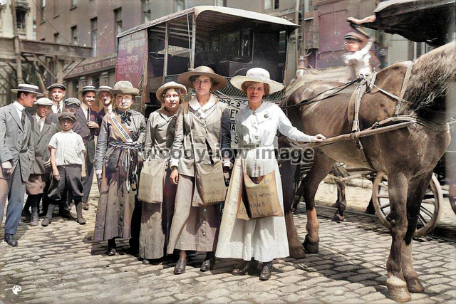 rpc4432 - Suffragettes on way to Boston USA 1913 - print 6x4