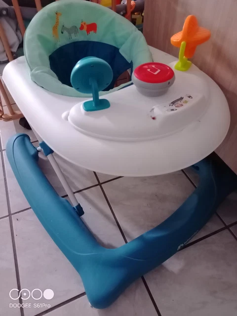 trotteur bébé