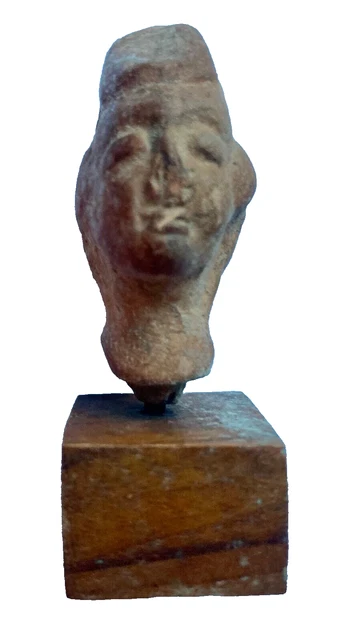 Tête Antique En Terre Cuite - Archéologie égyptienne, époque Romaine Ou Copte, Sur Socle