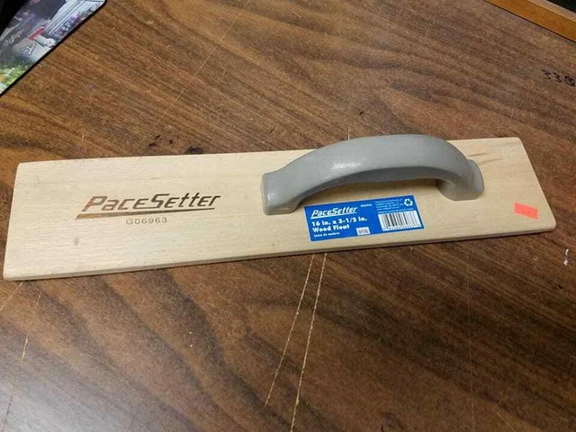 pacesetter 16 in. x 3.5 in. wood float / sn669