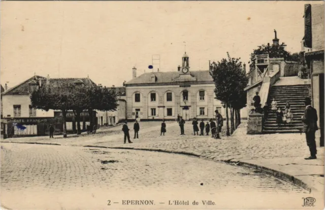 CPA AK Epernon L'Hotel de Ville FRANCE (1179453)