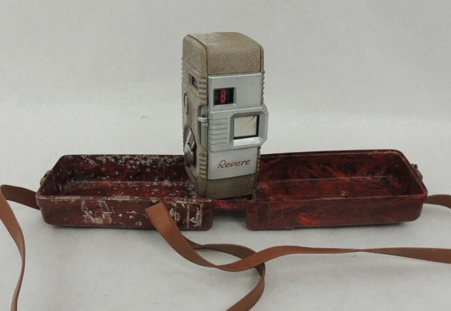 VINTAGE | Revere Eight-Model 88 - Movie Camera | 8mm | 1940-1946 As Is