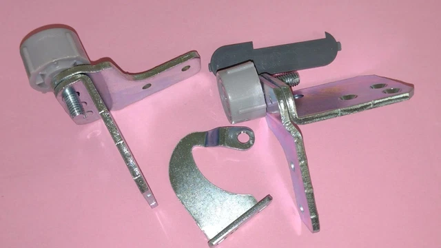 Kit Reversibilità Frigorifero Kit Reversibilità Porte Frigorifero Ariston E Indesit Originale - C00308125, Nuovo In Confezione Ricambi Frigorifero