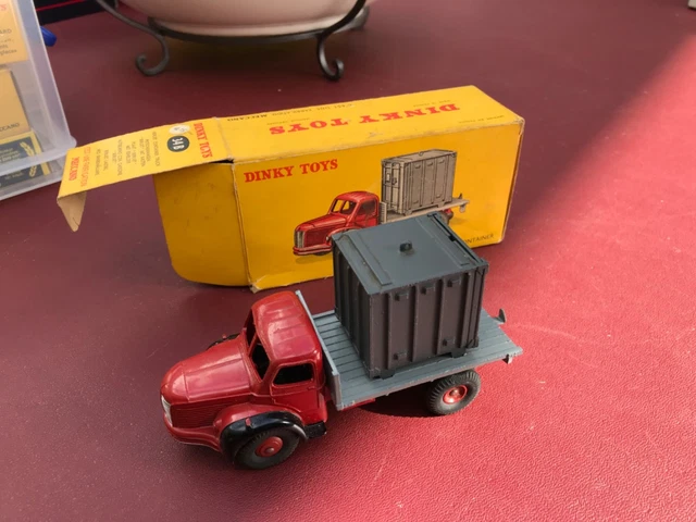 ANCIEN JEUX, JOUET Dinky toys Berliet 34 méccano container collection