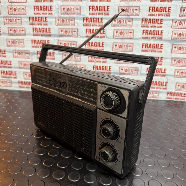 Radio Philips 50 IC 180700 - 4 Bandes - Vintage Style Hurricane - Pour Pièces / Ne Fonctionne Pas