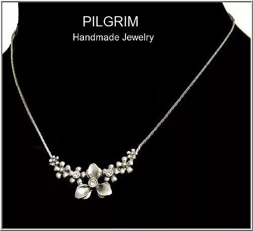 New Pilgrim Chain Necklace Clear Crystals Delicate Silver Plated Flowers Pendant