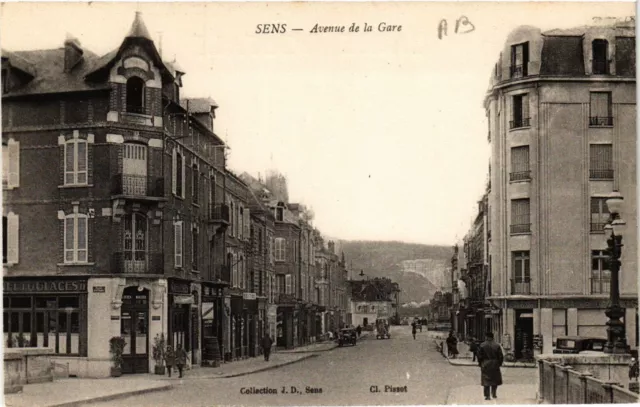 CPA SENS - Avenue de la Gare (656868)