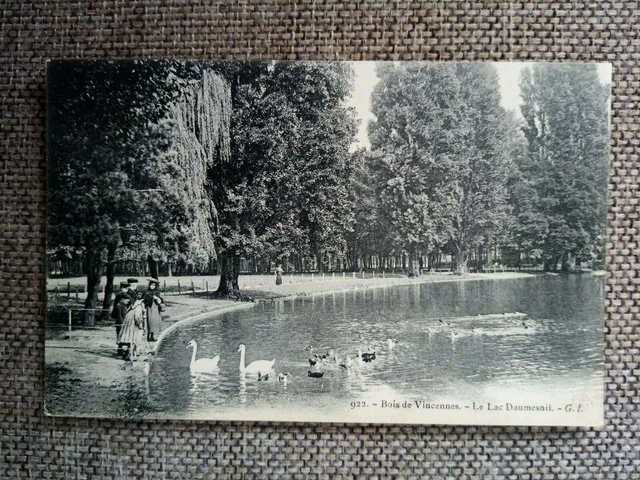 Cpa Wood De Vinennes Le Lac Daumesnil
