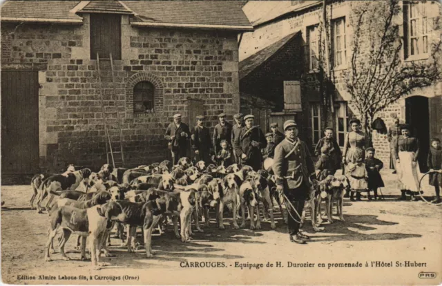 CPA CARROUGES Equipage de H. Durozier en promenade Hotel St-Hubert (978103)