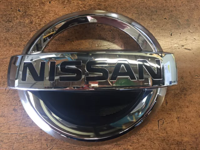 New Oem 2015-2018 Nissan Maxima Front Grille Emblem