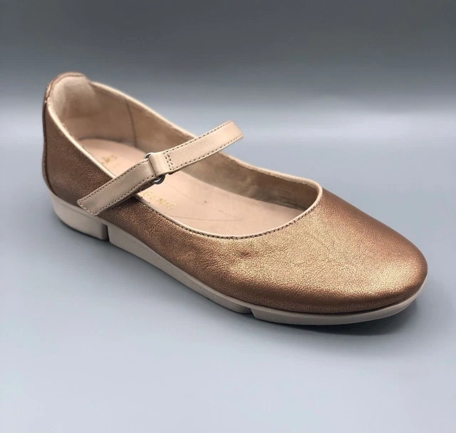 Clarks clearance tri axis