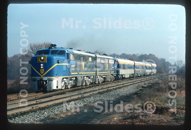 Original Slide D&H Delaware & Hudson ALCO PA1u 16 & 17 Passenger Action In 1976