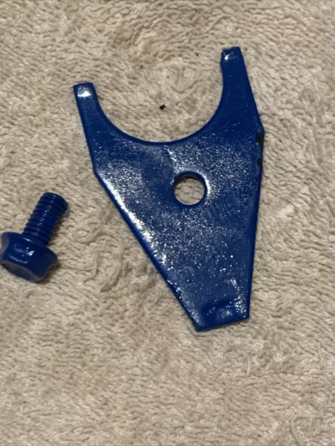 67-72 Ford FE 360 390 Distributor Hold Down Clamp Mount Bracket F100 F250 67-72 Ford FE 360 390 Distributor Hold Down Clamp Mount Bracket F100 F250