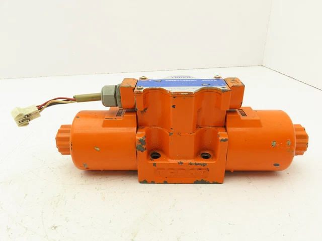 Yuken T-DSG-03-3C40-D24-50 Directional Control Solenoid Valve 24V 4/3 D05
