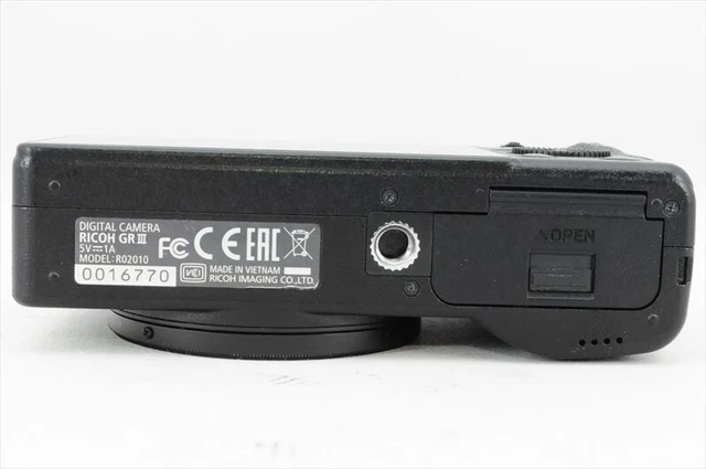 Ricoh GR III Shutter count 7320 Excellent+ From JPN #1378 7