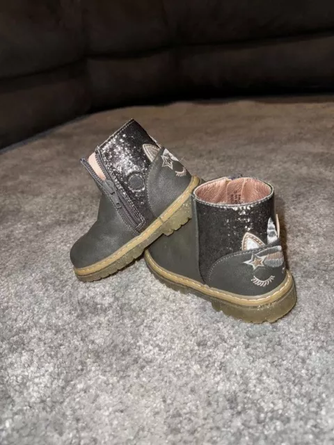 ASDA GEORGE BOOTS Unicorn Light up silver grey 9.99 PicClick UK