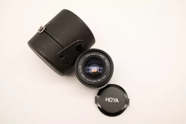 Hoya HMC Wide Angle 28mm F2.8 M42 Mount Lens