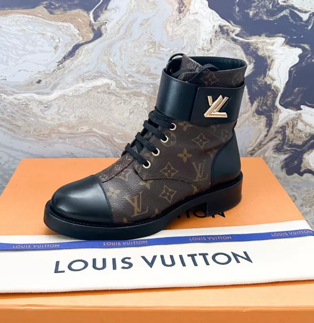 Louis Vuitton Brown Suede/Shearling Ranger Wonderland Combat Boots 38.5