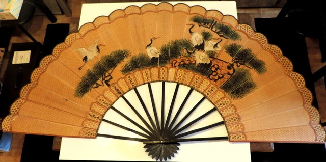 EVENTAIL ANCIEN (Grand Format) en Bois Tressé, Décors d'oiseaux (178cm x 100 cm)