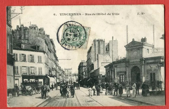 CPA 94 VINCENNES - Rue de l'Hotel de Ville n°6