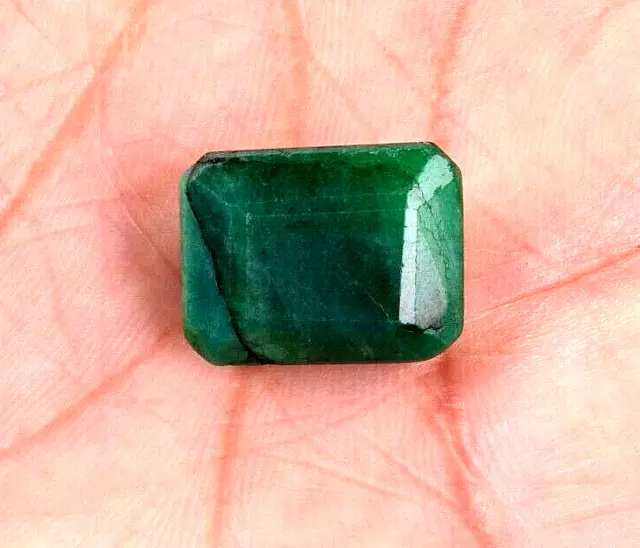 13.90 Cts. Natural Colombian Green Emerald, Emerald Shape Certified Gemstone