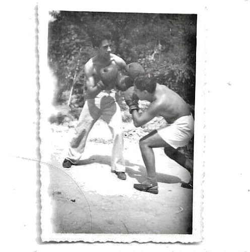 Cartolina Militare ,Piccola Foto 9X 6 - Militari Battono Boxe - Pugilato - Ww2