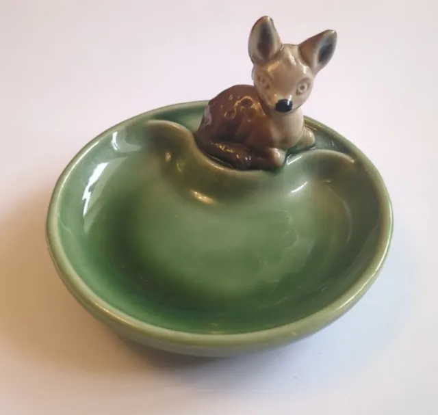 Vintage Collectable Irish Wade Ceramic 'Whimtray' Pin Tray c/w Mounted Deer Fawn