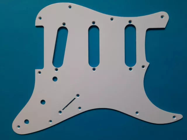 SCHLAGBRETT Pickguard für Stratocaster SSS 3 Potis einlagig weiß white