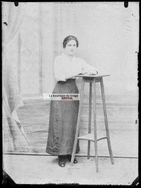 Plaque verre photo ancienne négatif noir et blanc 9x12 cm femme glass plate