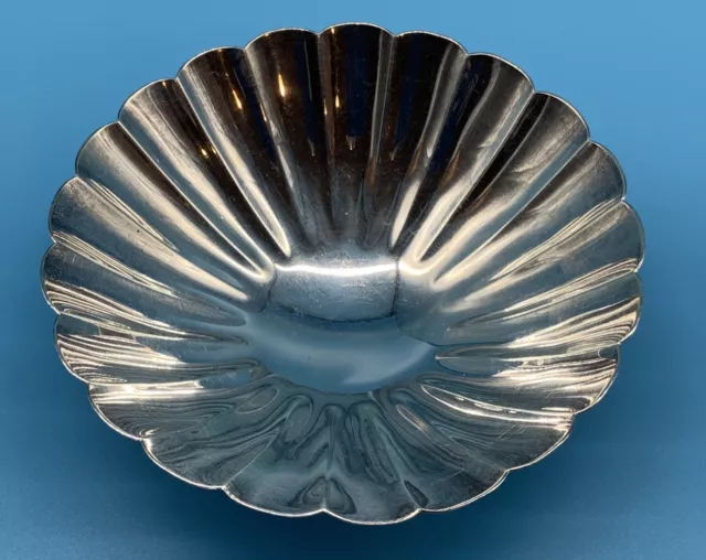 K.UYEDA Japanese 950 Sterling Silver Scallop Design 3 Ball Footed Bowl