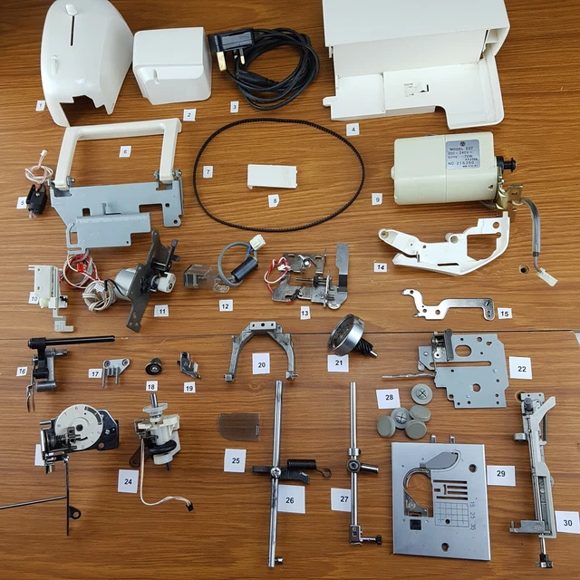 RICAMBI MACCHINA DA cucire originale Brother 945 Super Ace III EUR 14