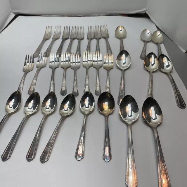 Oneida Wm Rogers Silverplate Paramount Flatware Overlaid  Lot of 30 Pieces