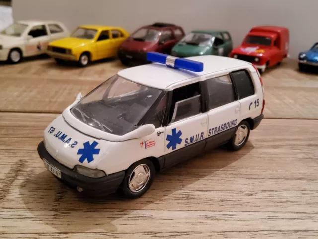 Renault espace 2 smur 67 solido ixo eligor norev  1/43