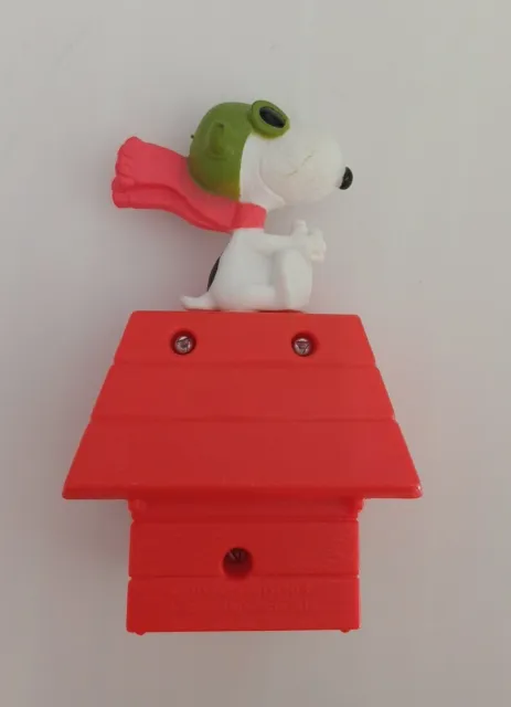 Peanuts Figur Mc Donalds Snoopy auf Hundehütte 2015 Spielzeug