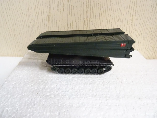 Miniature Mebetoys 1/43 - Mini Minor Avec Skis Et Luge (A61) - Italie, état Proche Neuf