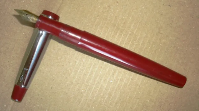 Vintage PLATIGNUM VARISTY Fountain Pen in Red