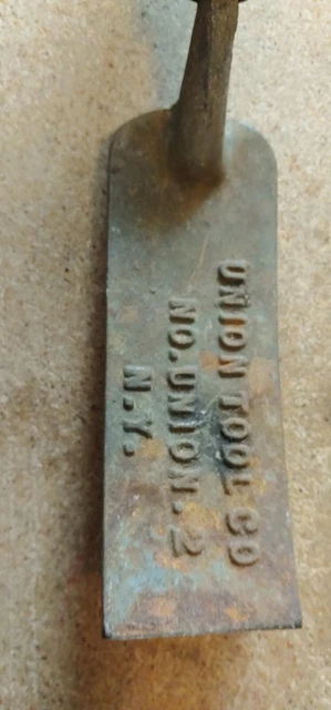 Vintage Union Tool Co. No. 2 Curved Concrete Center Groover Tool 10 1/4" Long 2