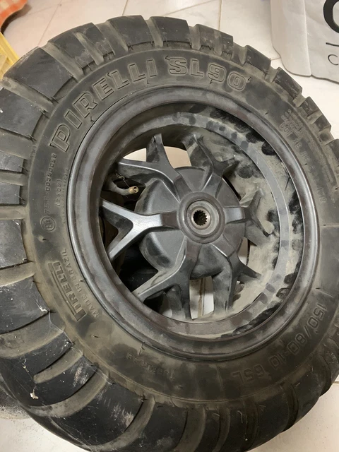 Ruota Anteriore E Posteriore Con Gomme Pirelli Booster 50