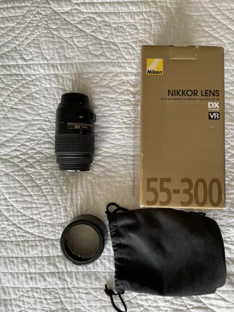 Nikon AF-S DX NIKKOR 55-300mm f/4.5-5.6G ED VR Lens - See Description