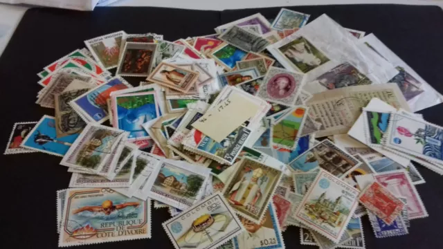 Lot de Timbres du Monde