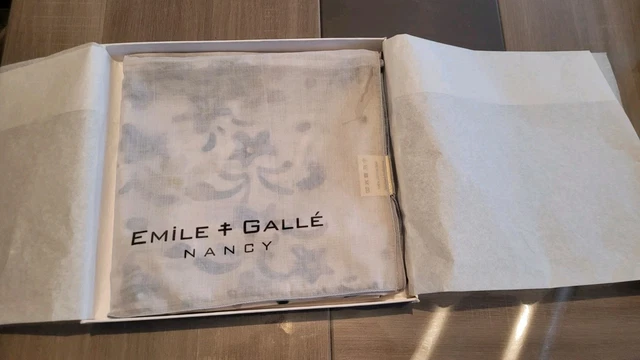 Foulard Émile Gallé – Bleu – Neuf Avec étiquettes – Écharpe Femme