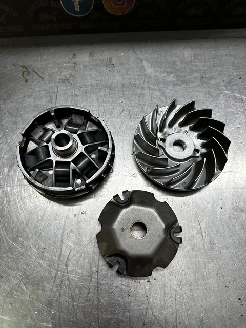 VARIATORE COMPLETO PIATTELLO variator clutc drive Piaggio Medley 125 ...