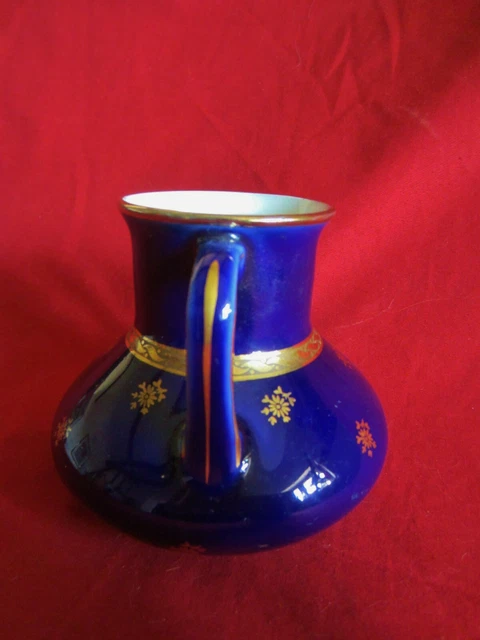 6 JOLIES TASSES à moka en porcelaine de Limoges blanc et or EUR 55,00